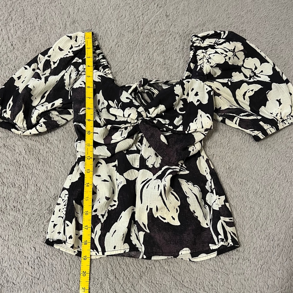 Mango black/ivory puff sleeve open back floral top - Picture 9 of 11